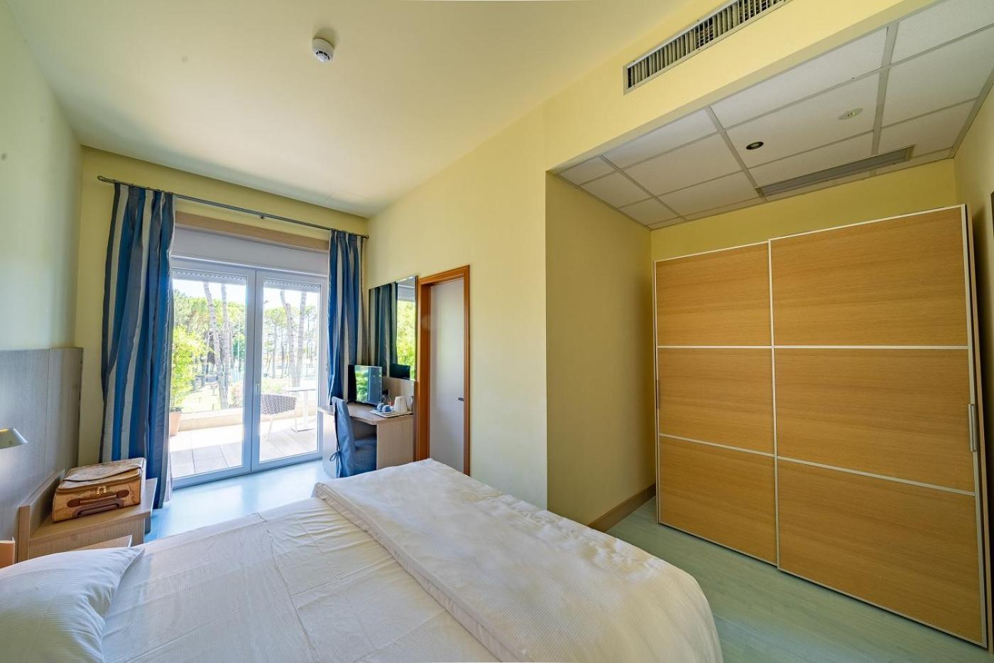 Il Tridente Hotel ビビオーネ エクステリア 写真