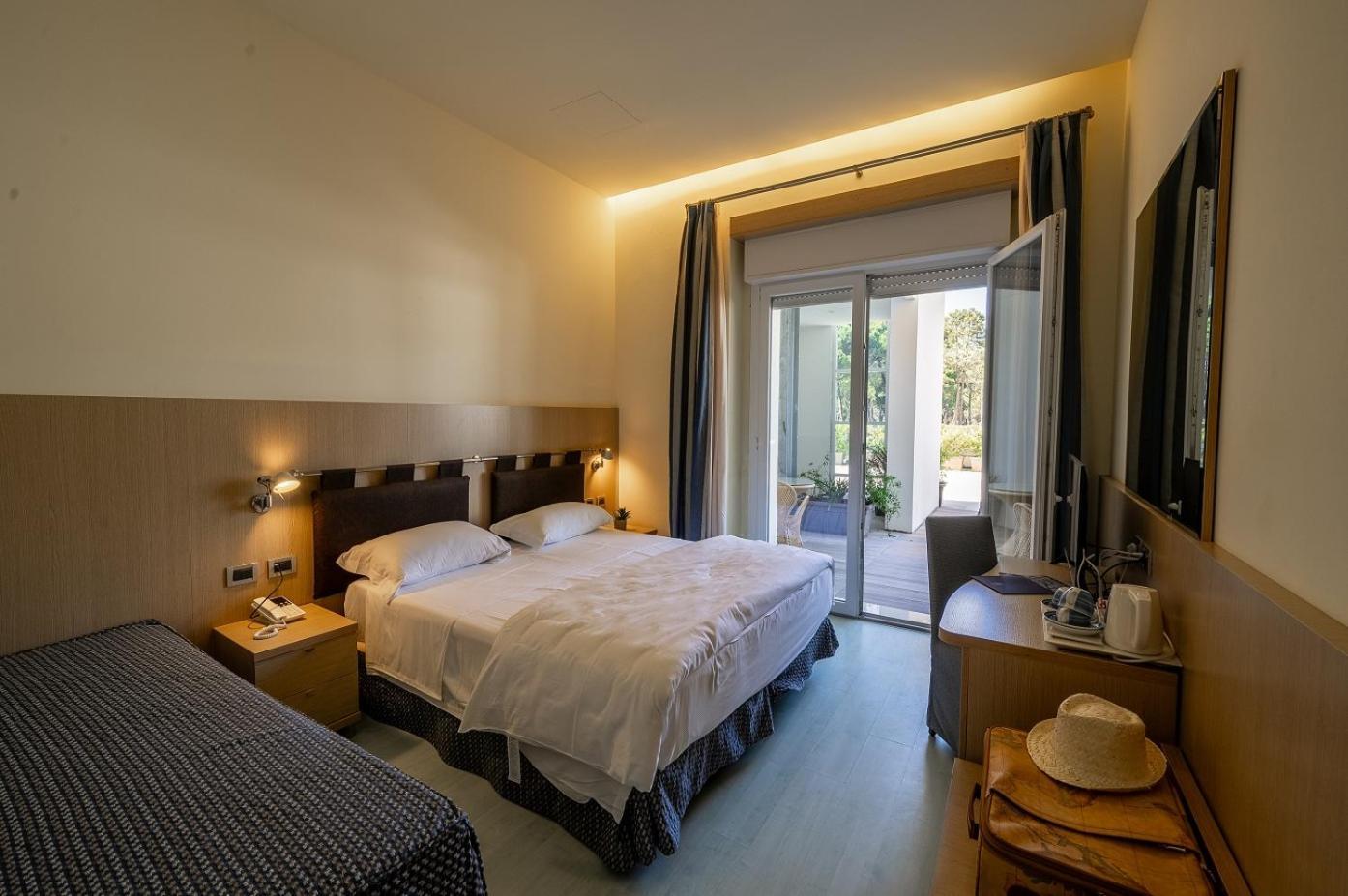 Il Tridente Hotel ビビオーネ エクステリア 写真